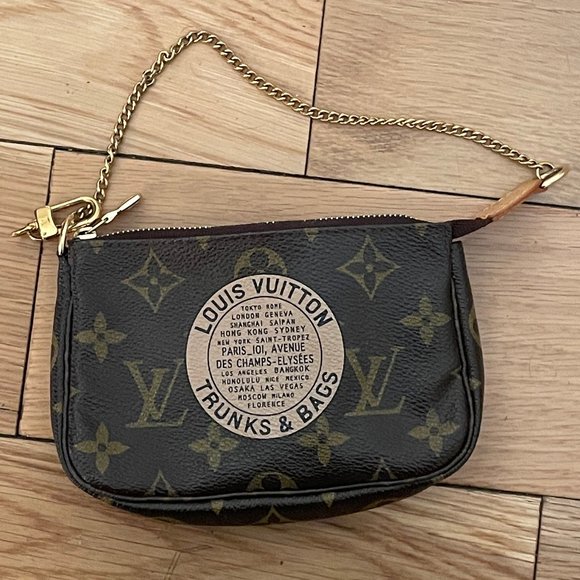 LOUIS VUITTON T&B MINI POCHETTE ACCESSOIRES POUCH BAG MONOGRAM - Picture 1 of 4